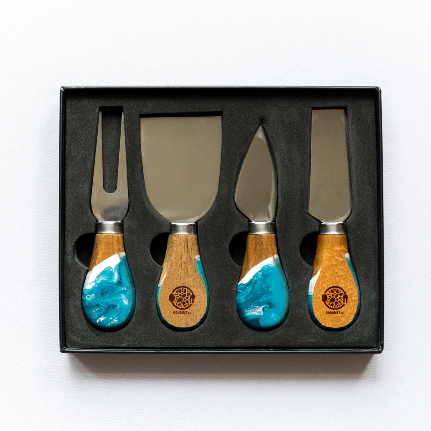 Lynn & Liana Resin Accented Cheese Knives (Set of 4)